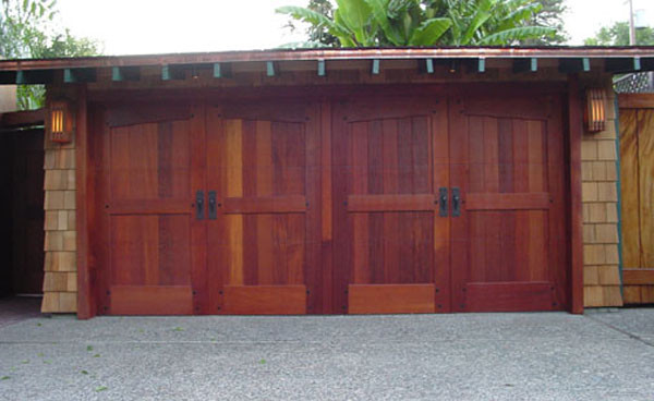 Garage gallery image